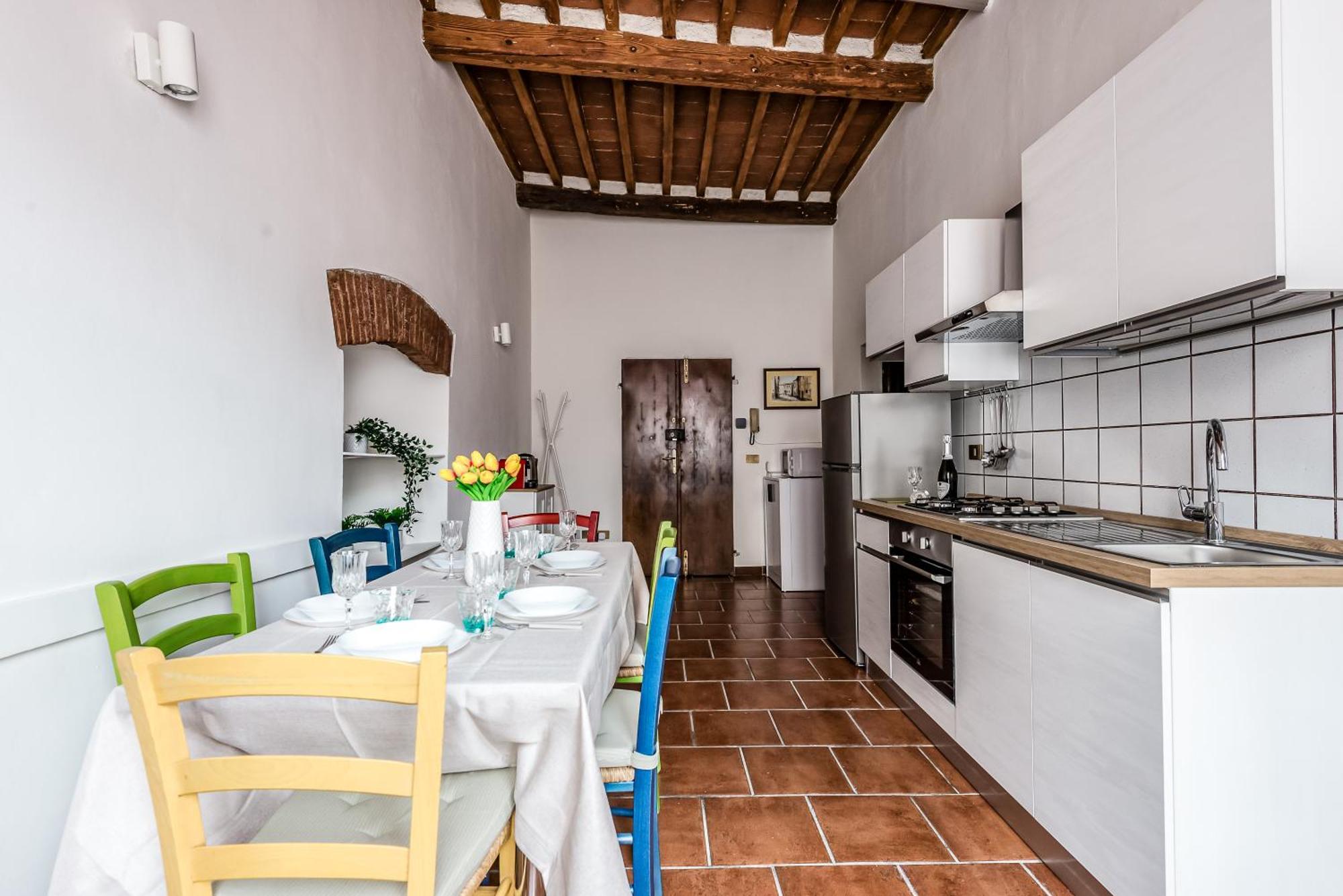 Hostly-maison L'arancio-large House Near The Tower *
